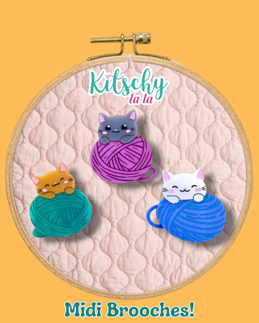 PRE ORDER Woollen Kittens Midi Brooch